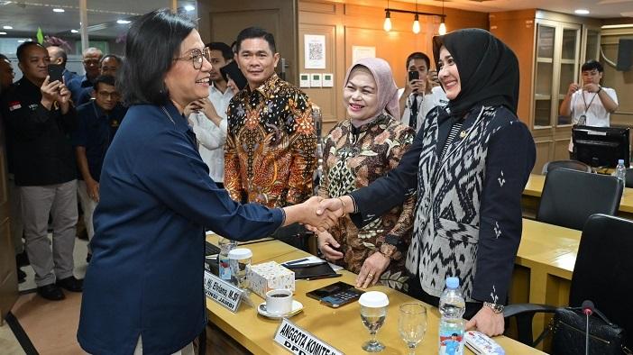 Senator-Darwati-Minta-Tambahan-Anggaran-untuk-Aceh.jpg