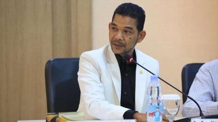 Azhari Cage Bantu Pulangkan Jenazah Warga Bireuen & Anaknya dari Malaysia, Rp 27 Juta Uang Pribadi - Serambinews.com