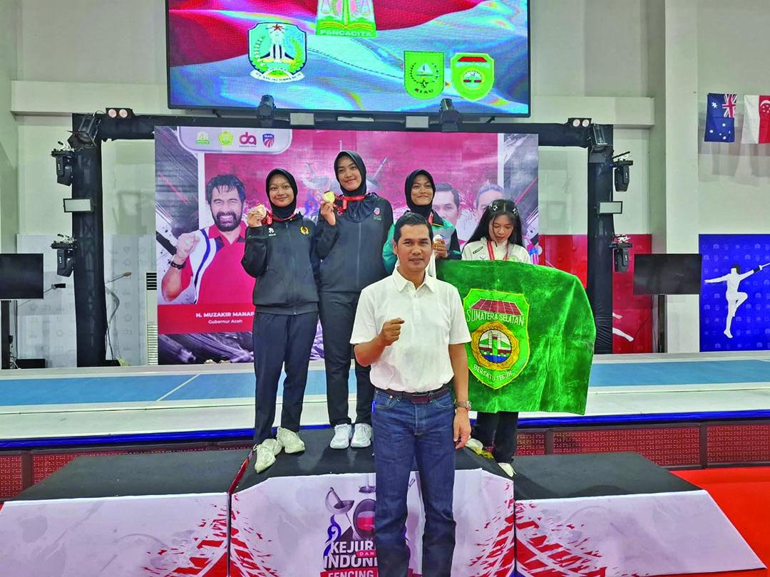 Sepasang Emas Aceh dari Sabeldi Kejurnas Anggar 2025