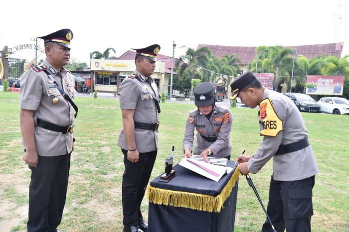 Sertijab-Kasat-lantas-dan-pejabat-di-Polres-Bireuen.jpg