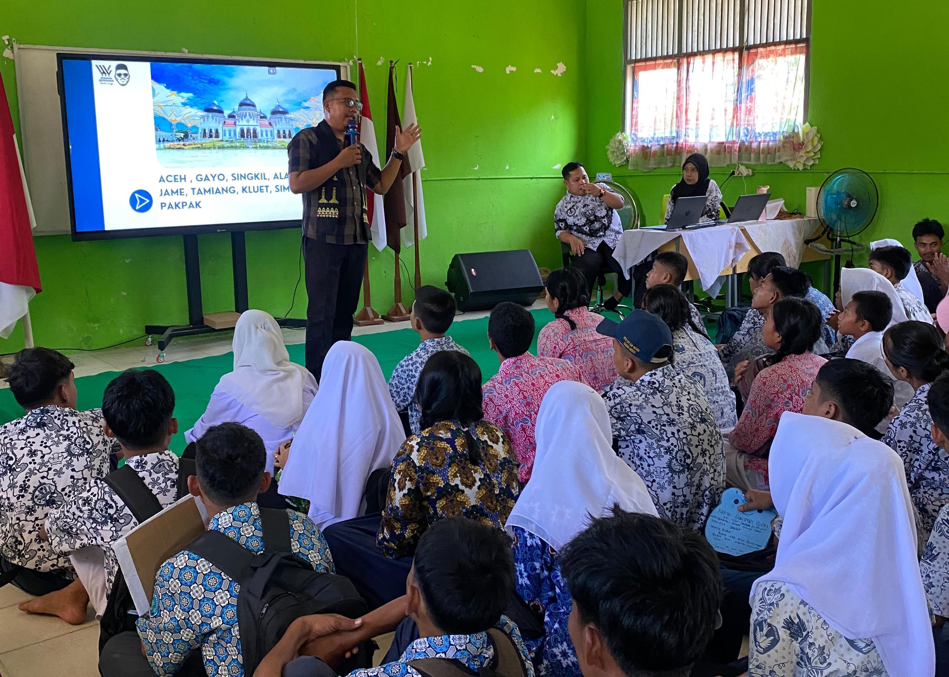 Pelajar SMA 1 Simpang Kanan Dikenalkan Budaya Aceh Singkil