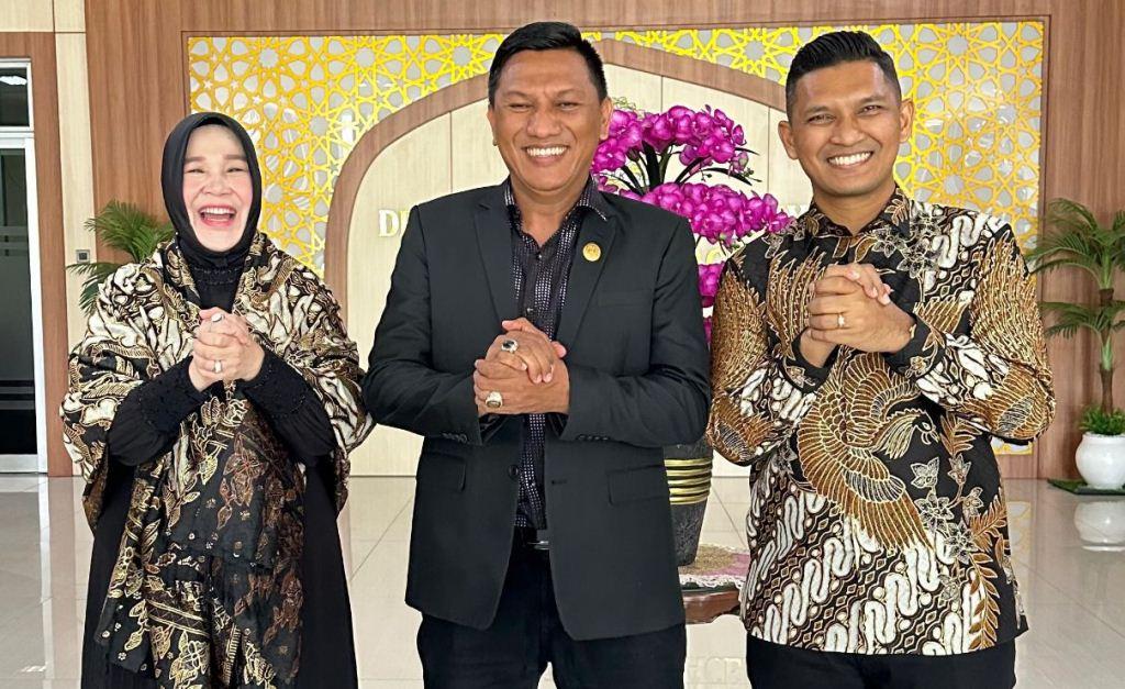 Sofyan-Helmi-foto-bersama-Illiza-Afdhal.jpg
