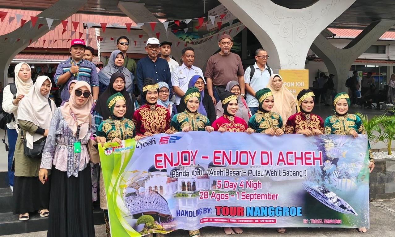 Tari Ratoh Jaroe Sambut Kedatangan Delegasi Dunia di Pelabuhan Ulee Lheue