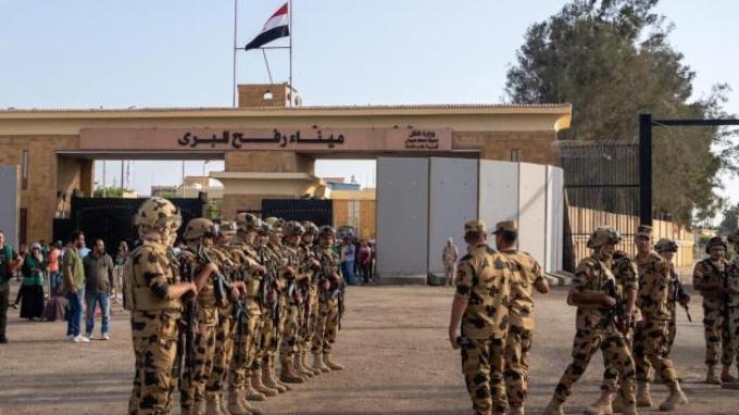 Tentara-Mesir-di-titik-perbatasan.jpg