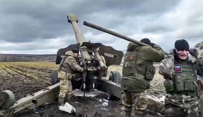 Kejamnya Rusia, Siksa Tentara Desersi, Diikat di Pohon, Biarkan Diserang Drone