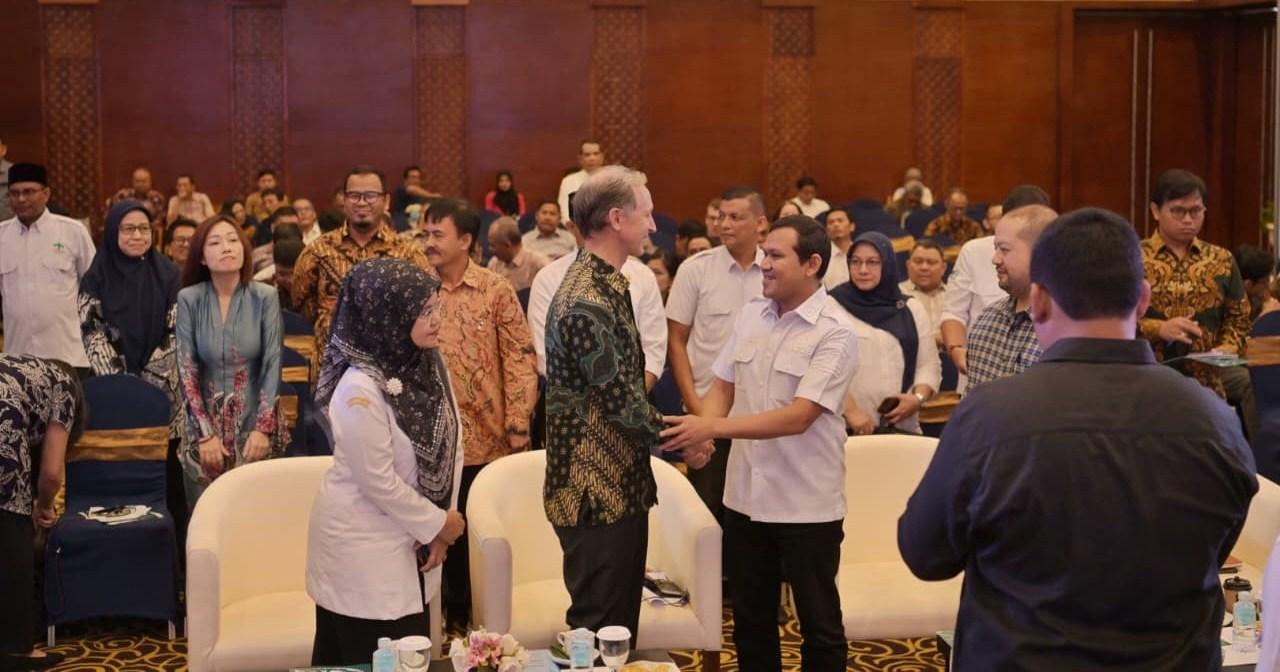 Di Depan Perusahaan Global, Wagub Fadhlullah Tegaskan Kebun Sawit di Aceh Bebas Deforestasi