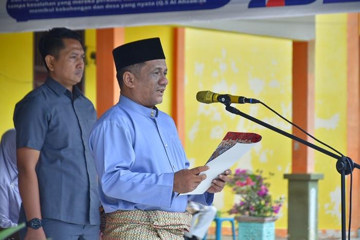 Wakil-Bupati-Aceh-Tamiang-Ismail-saat-menjadi-inspektur-Upacara-Hardiknas.jpg