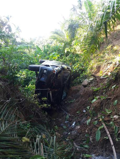 Avanza Masuk Jurang, Sopir dan Penumpang Selamat