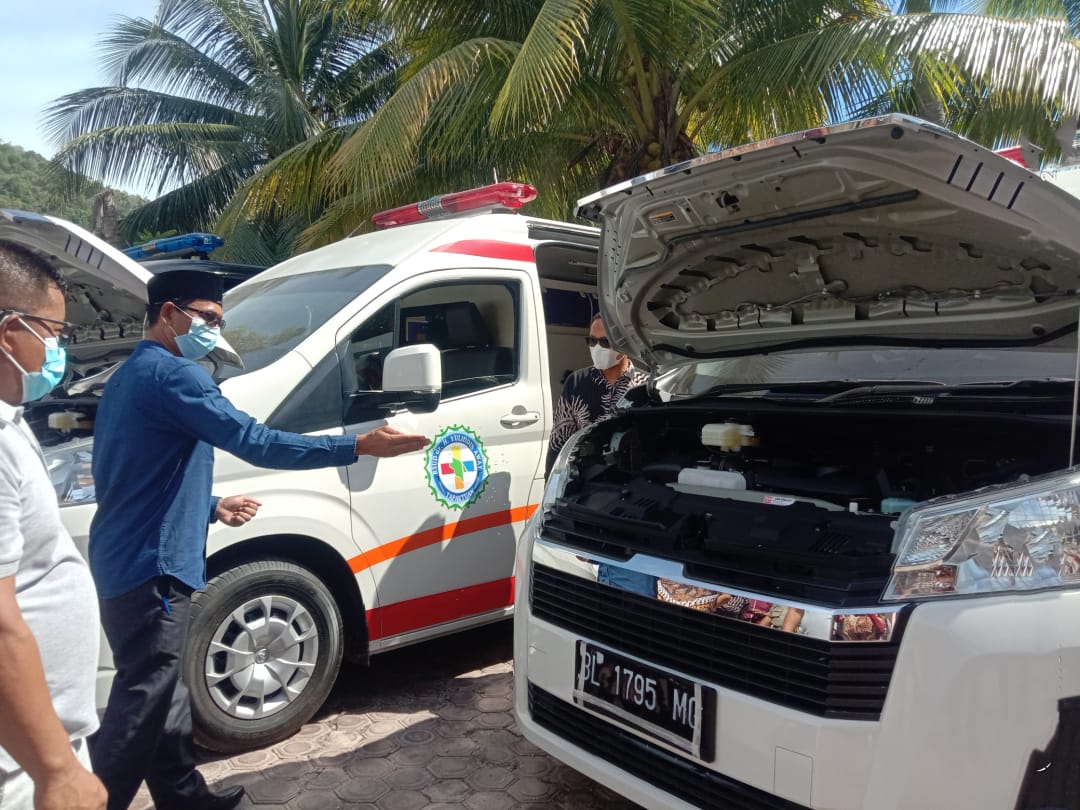 Bupati Aceh Selatan Serahkan Ambulance dan Sepeda Motor Untuk RSUD-YA dan Satpol PP