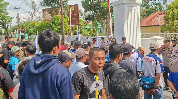 buruh-iiokl.jpg