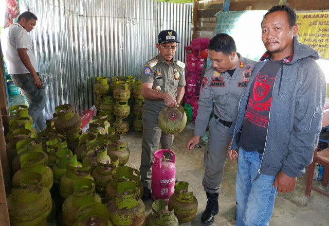 Satpol PP Abdya Cegat Minibus 'Ekspor' Gas Melon ke Nagan, Begini Modus Pangkalan Mengelabui Petugas