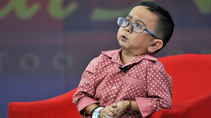 Jarang Terekspos, Berikut ini Deretan Foto Anak Daus Mini yang Ganteng dan Menggemaskan