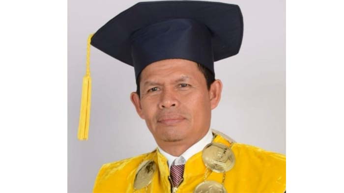 dr-ishak-hasan-terpilih-sebagai-rektor-utu-periode-2022-2026.jpg