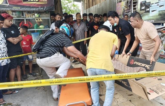 engevakuasi-Ramli-warga-asal-Aceh-Besar-meninggal-dunia-akibat-tersengat-listrik.jpg
