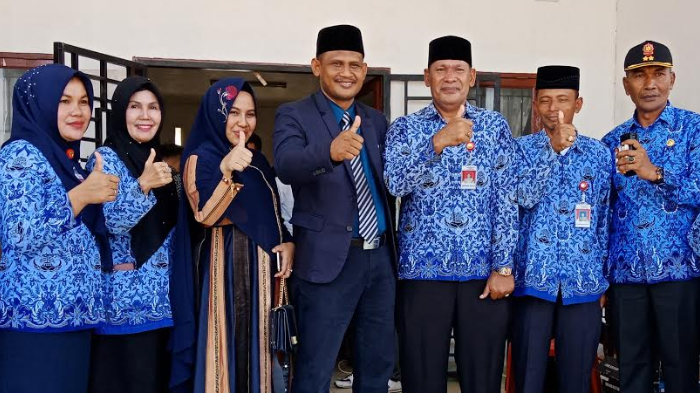 Aceh Timur Peringati Hardikda, Guru dan Siswa Berprestasi Peroleh Penghargaan