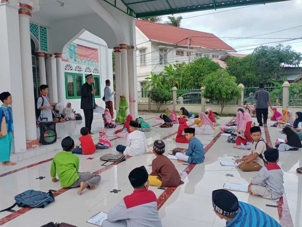 Semarak Maulid 1442 H, TPQ Hidayatul Ulum Lambaro Skep Adakan Aneka Lomba