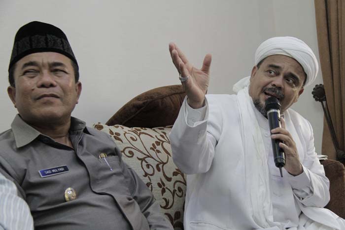 Habib Rizieq Shihab Minta FPI Basmi LGBT dan Prostitusi