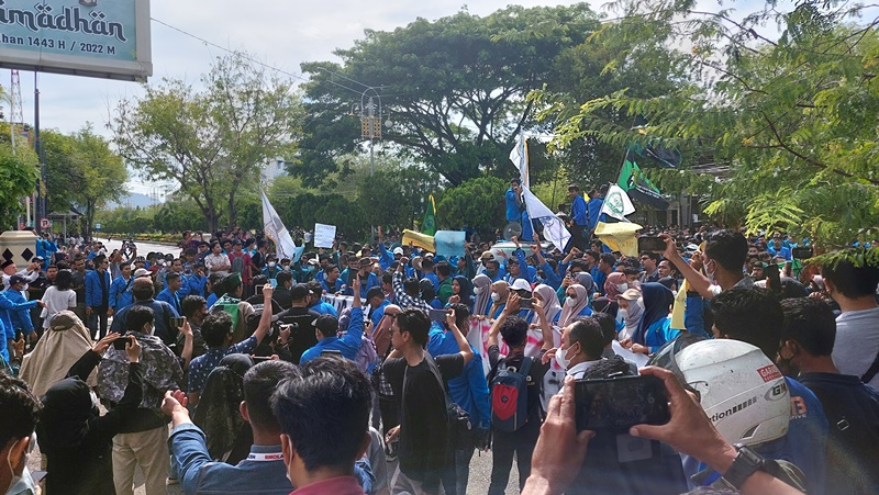 Demo di Gedung DPRA, Mahasiswa Aceh Wanti-wanti Penyusup