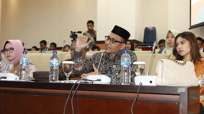Rapat Kerja Dengan BKPM, Haji Uma Minta Setiap Investasi Utamakan Kepentingan Rakyat