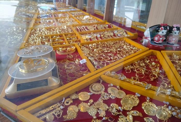harga-emas-di-Abdya-meroket.jpg