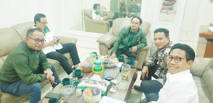 Temui Menteri Desa: HRD Suarakan Program Peningkatan SDM Geuchik