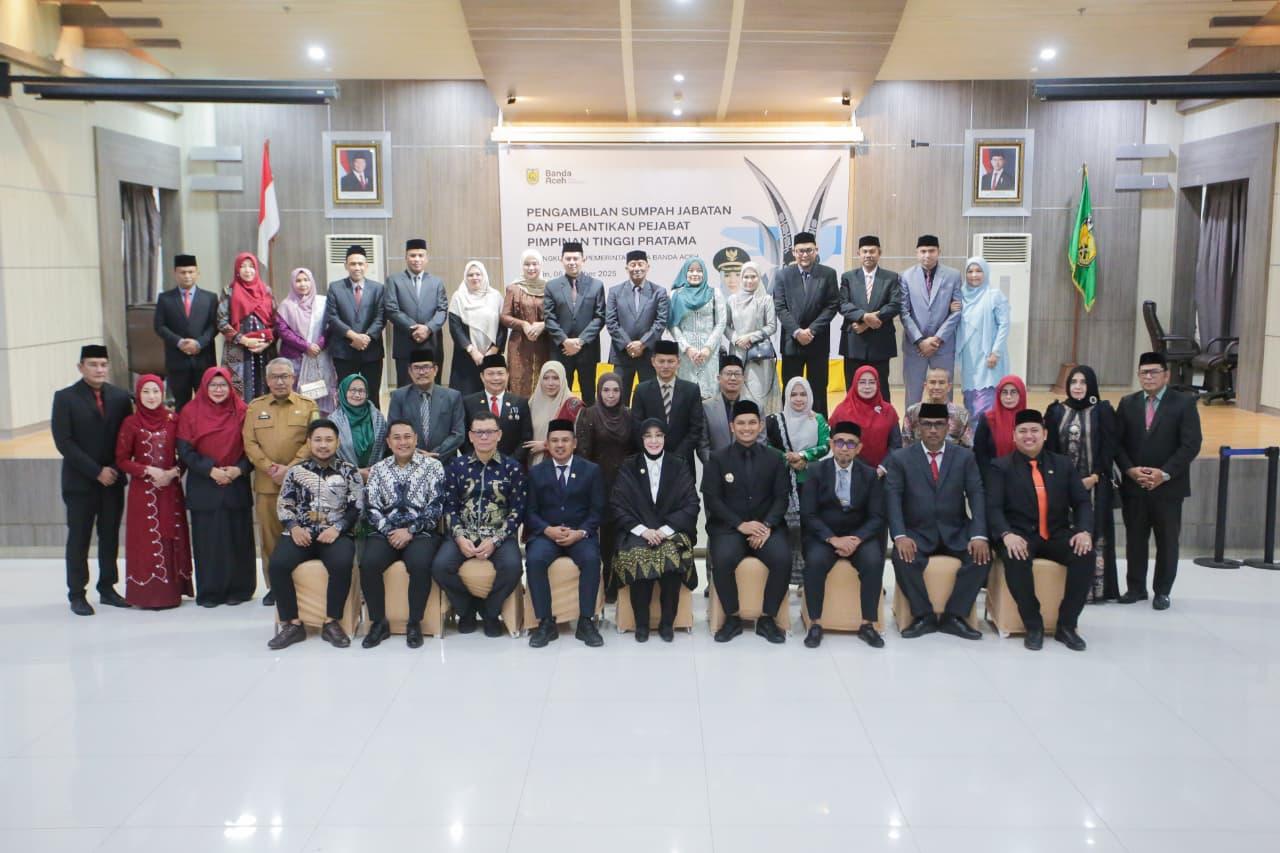 Illiza Lantik 17 Pejabat, OPD Diminta Ciptakan Inovasi Nyata