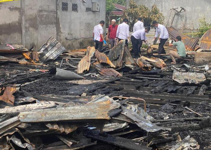 Tim Inafis Polres Aceh Singkil Dalami Penyebab Kebakaran Rumah di Pulo Sarok 