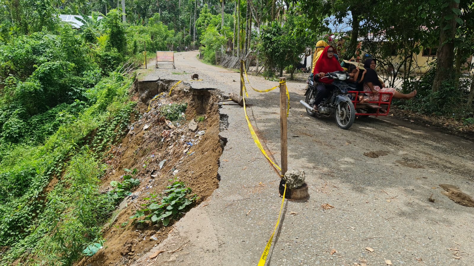 Pidie Jaya Usul Dana Rp 4,5 Miliar Ke BNPB Pusat Untuk Penanganan Ruas Jalan Panteraja - Cubo