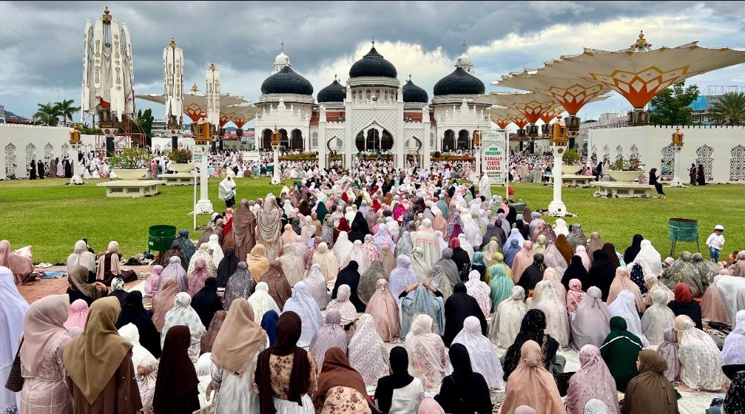 jamaah-shalat-idul-Adha-di-masjid-raya-Baiturahman-27-mei-2026.jpg