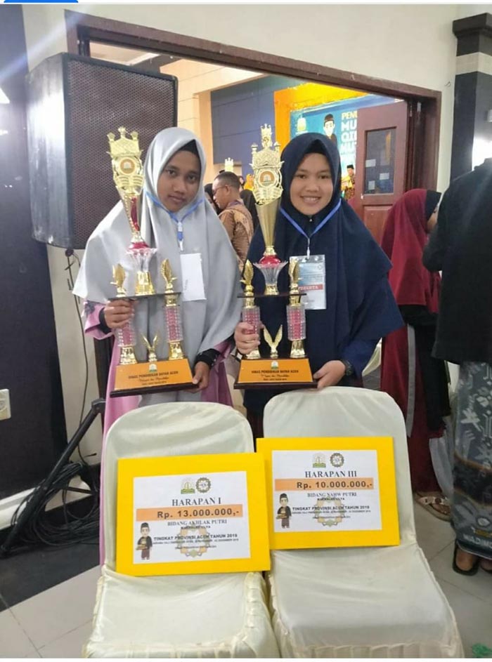 Dua Santriwati Bener Meriah Harumkan Nama Daerah Pada Ajang Lomba MQK Tingkat Provinsi Aceh