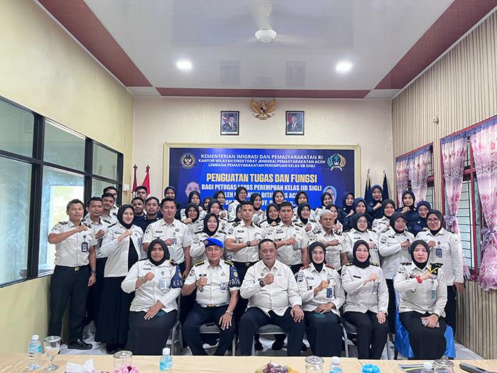 Kunjungi Lapas Perempuan Sigli, Kakanwil Ditjenpas Beri Penguatan Tugas dan Fungsi Petugas - Serambinews.com