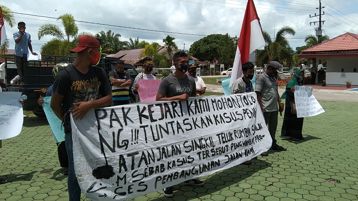 Kajari Aceh Singkil Siap Terima Tamu dengan Baik, Bersyukur Atas Kedatangan Demonstran