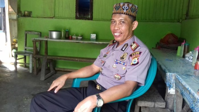 Kapolsek Ini Jadi Guru Ngaji Hingga Layani Warga Untuk Pengobatan Rukyah