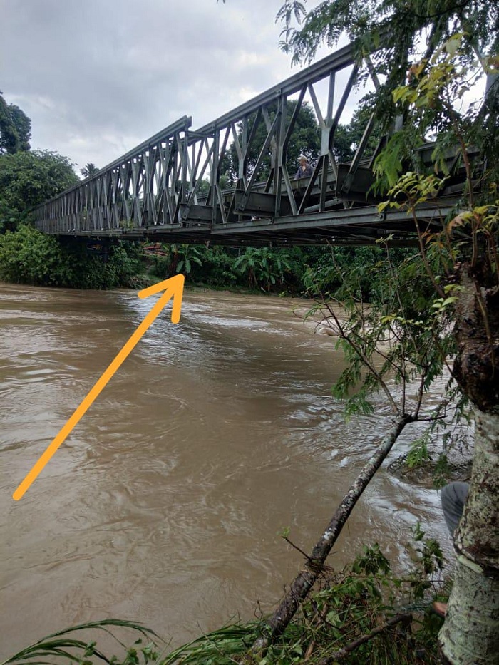 kondisi-jembatan-penghubung-seulimeum-kuta-cot-glie-di-desa-lamsie-aceh-besar.jpg