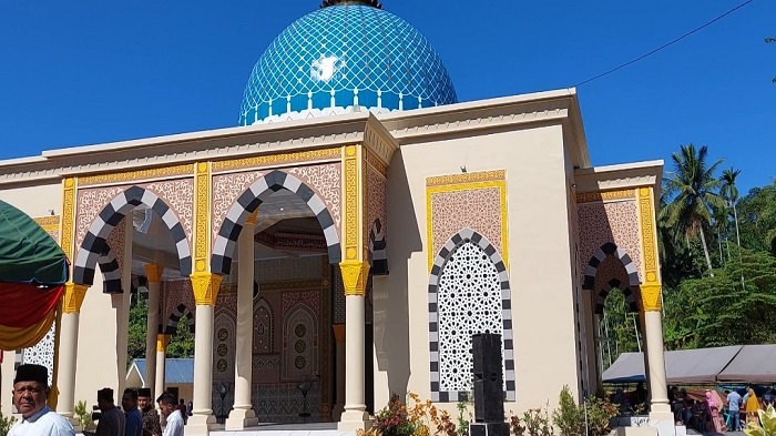 H Subarni Bangun Satu Mesjid, Diresmikan Bupati Bireuen