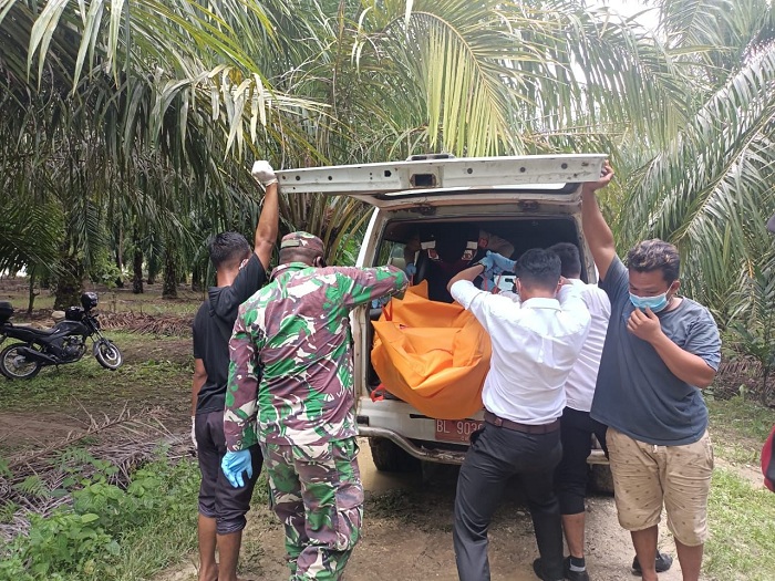 Mayat tanpa Identitas Ditemukan Mengapung di Sungai, Jasad Dibawa ke RSUD Aceh Singkil