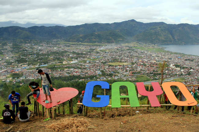 Eng nozik lezbiyen Pompalangan vaginalarning onlayn porno videolarini tomosha qiling