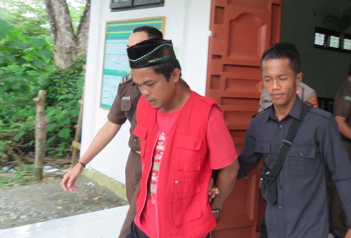 Denis Membunuh Karena Utang, Kasus Anak Bacok Ayah Kandung