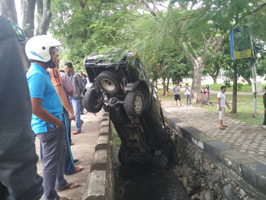 Ngantuk Saat Mengemudi Double Cabin, Suhadi Bikin Istri dan Anaknya Terluka