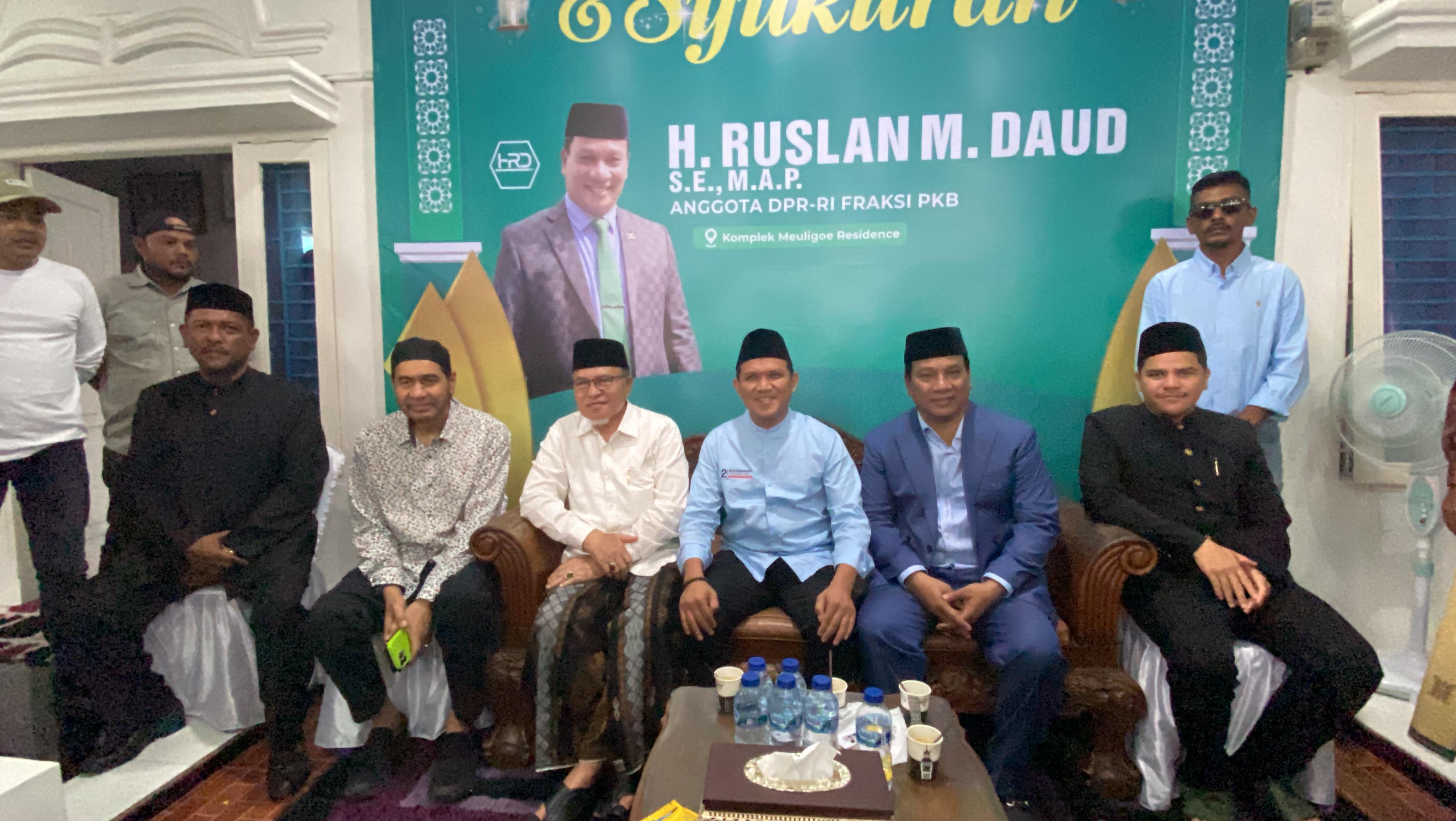 mualem-dek-fadh_maulid_HRD.jpg
