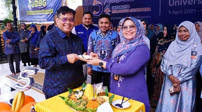 nasi-tumpeng-1004.jpg
