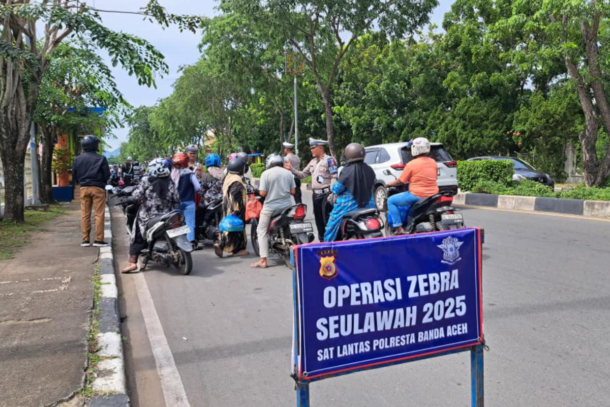 operasi-zebra-selawah-2025-di-Banda-Aceh.jpg