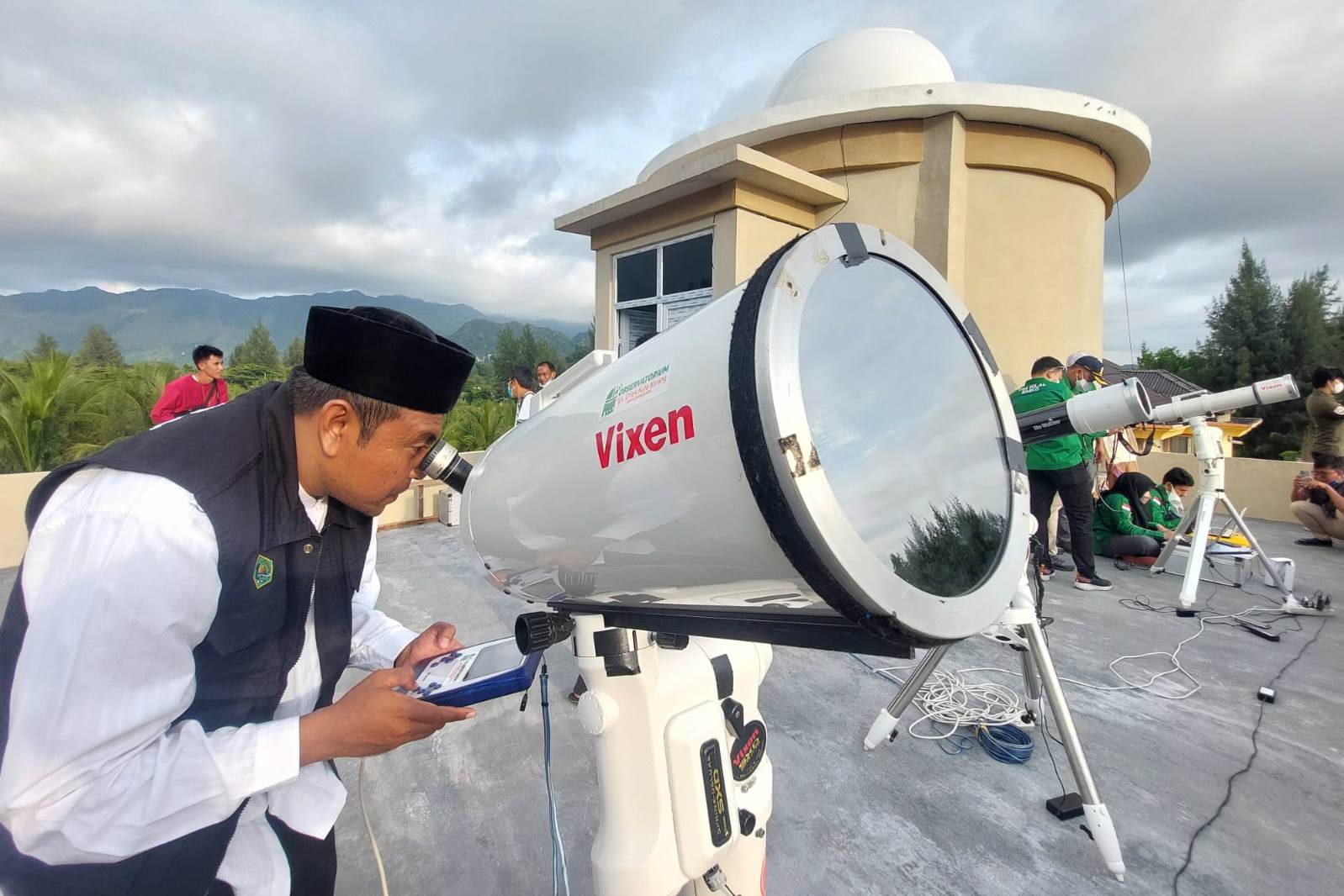 pantauan-hilal-tim-falakiyah-bersama-bmkg-aceh-besar.jpg