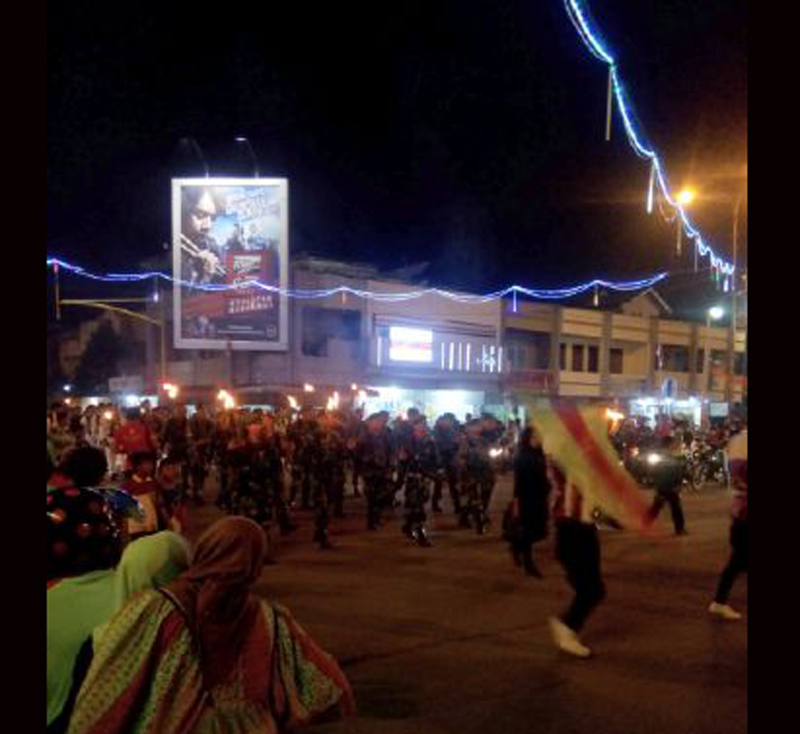 pawai-obor4_20150816_230208.jpg