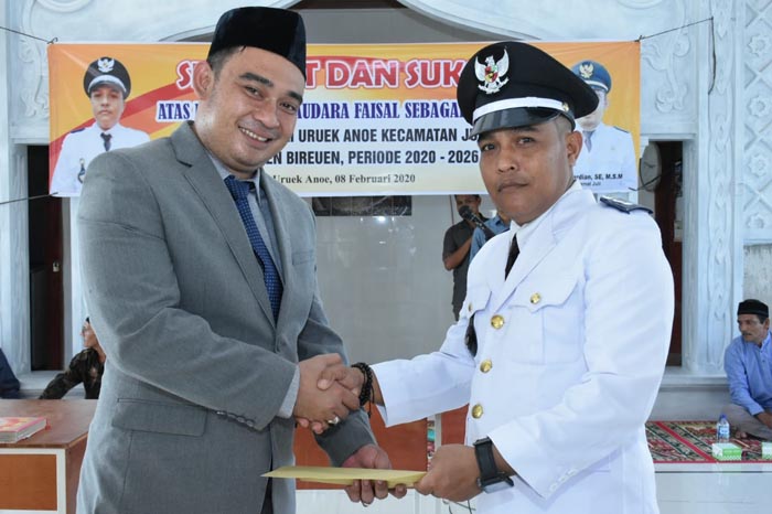 Missionerlik lavozimlarida porno suratlar