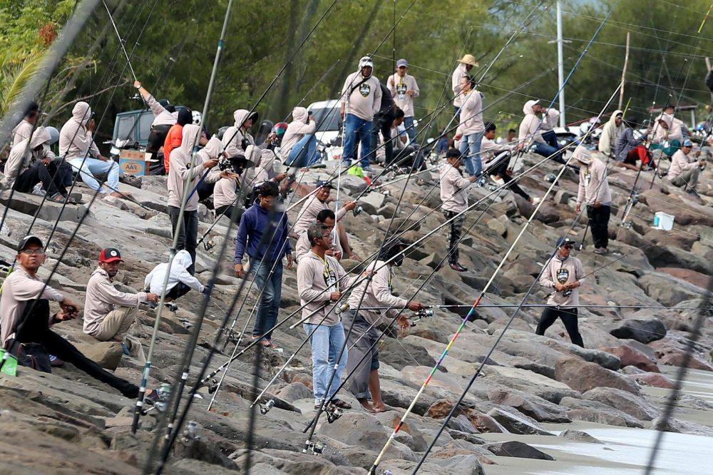 pemancing-ikan-di-banda-aceh_2025.jpg