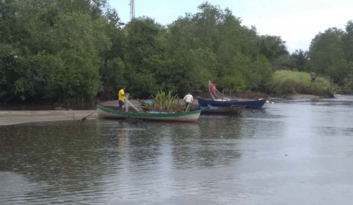 Kapal Tunggu Pasang untuk Berlayar, Dampak Dermaga Jembatan Tinggi Pulo Sarok Dangkal