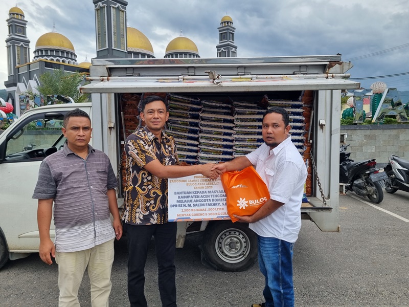 perum-bulog-kantor-cabang-kutacane-melaksanakan-kegiatan-berbagi.jpg