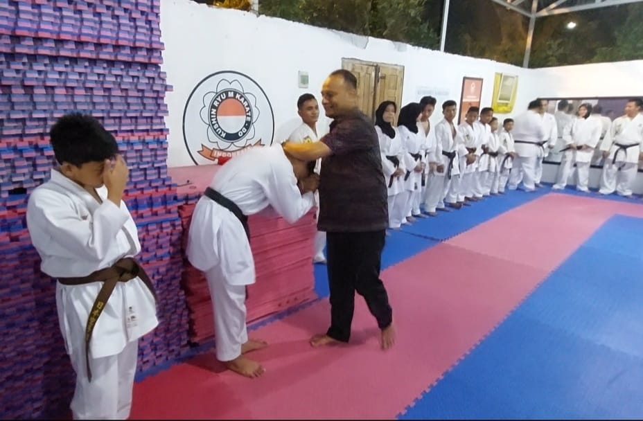 Kunjungi Pusat Latihan Karate, Begini Apresiasi dan Harapan Pj Walikota Lhokseumawe
