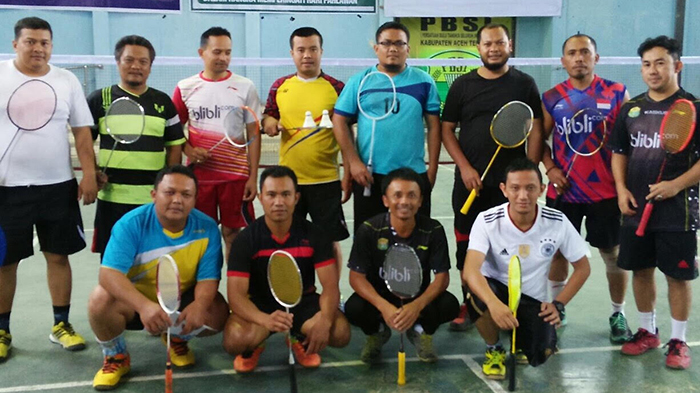 Manfaatkan Waktu Libur, Pegawai di Aceh Tengah Adu Kuat